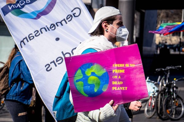 Quels sont les acteurs et les mouvements engagés pour l'écologie en Europe ?
